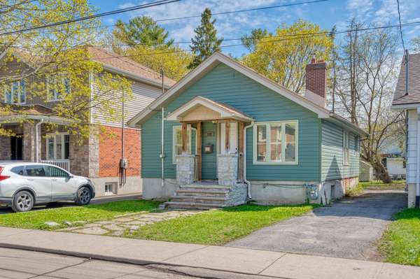 145 Macdonnell ST, Kingston, ON K7L 4B9