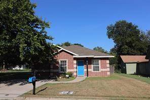 706 Throckmorton Street, Gainesville, TX 76240