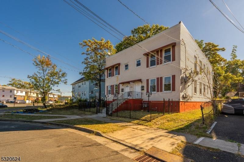 1316 Middlesex St, apt1 #1, Linden City, NJ 07036