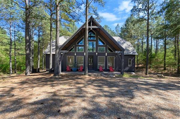 584 Camp Ranch Road, Broken Bow, OK 74728