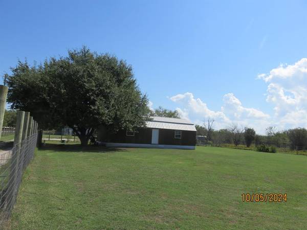 Quinlan, TX 75474,9287 Private Road 3844