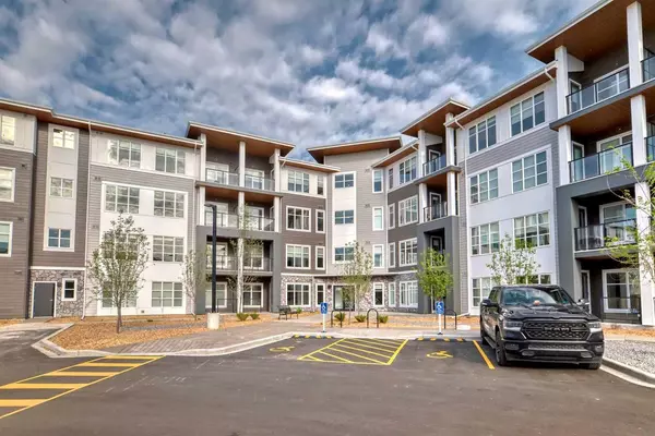 681 Savanna BLVD Northeast #2211, Calgary, AB T3J 5N9