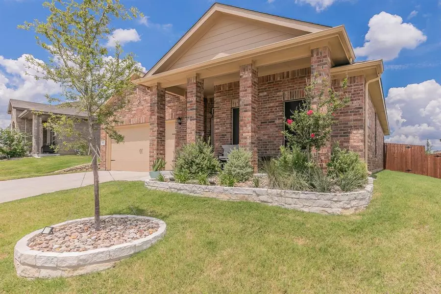 125 Orchard Pines Place, Boyd, TX 76023