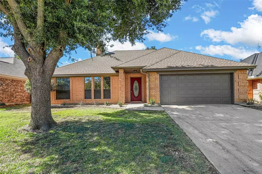 7628 Harmony Drive, Fort Worth, TX 76133