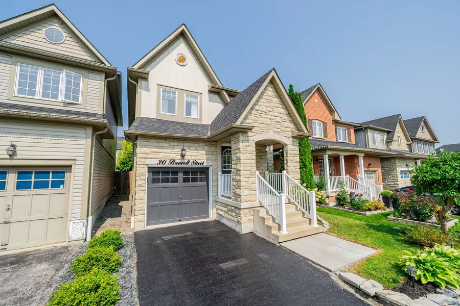 30 Burwell ST, Whitby, ON L1R 0B7