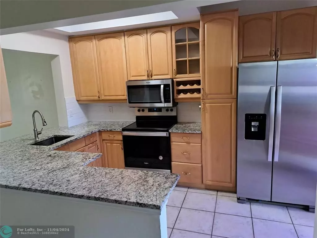 Deerfield Beach, FL 33442,1929 SW 15th St  #44