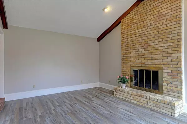 Dallas, TX 75248,7105 Casablanca Court