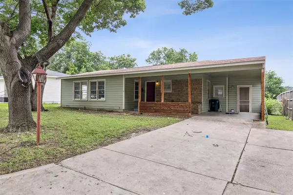 3551 Binyon Avenue, Fort Worth, TX 76133