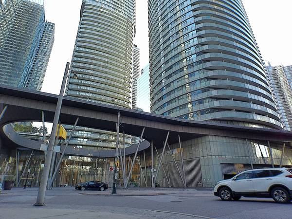 12 York ST #601, Toronto C01, ON M5J 0A9