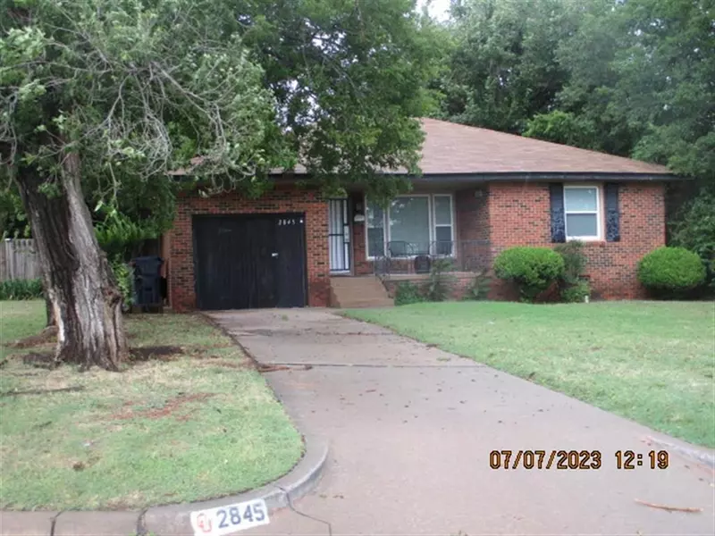 2845 Cambridge Court, Oklahoma City, OK 73116