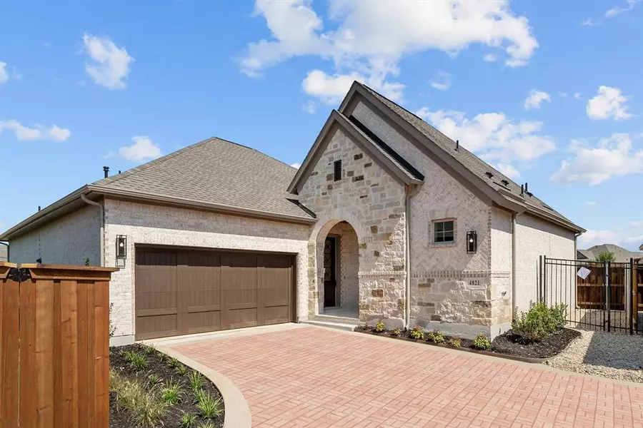 4821 Forest Crest Parkway, Arlington, TX 76005