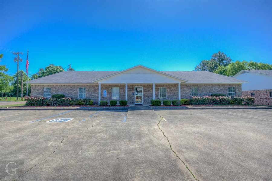 1311 Ringgold Avenue, Coushatta, LA 71019