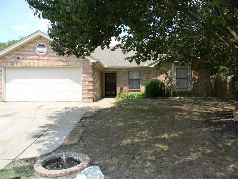 5720 Sea Breeze Lane, Fort Worth, TX 76135