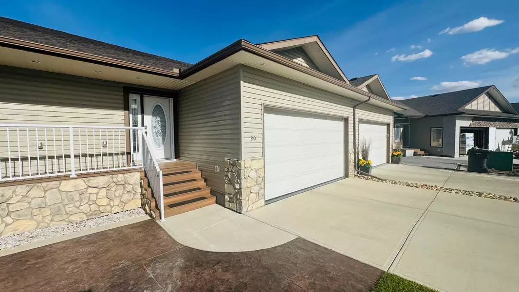 20 Garden Way, Drumheller, AB T0J 0Y5