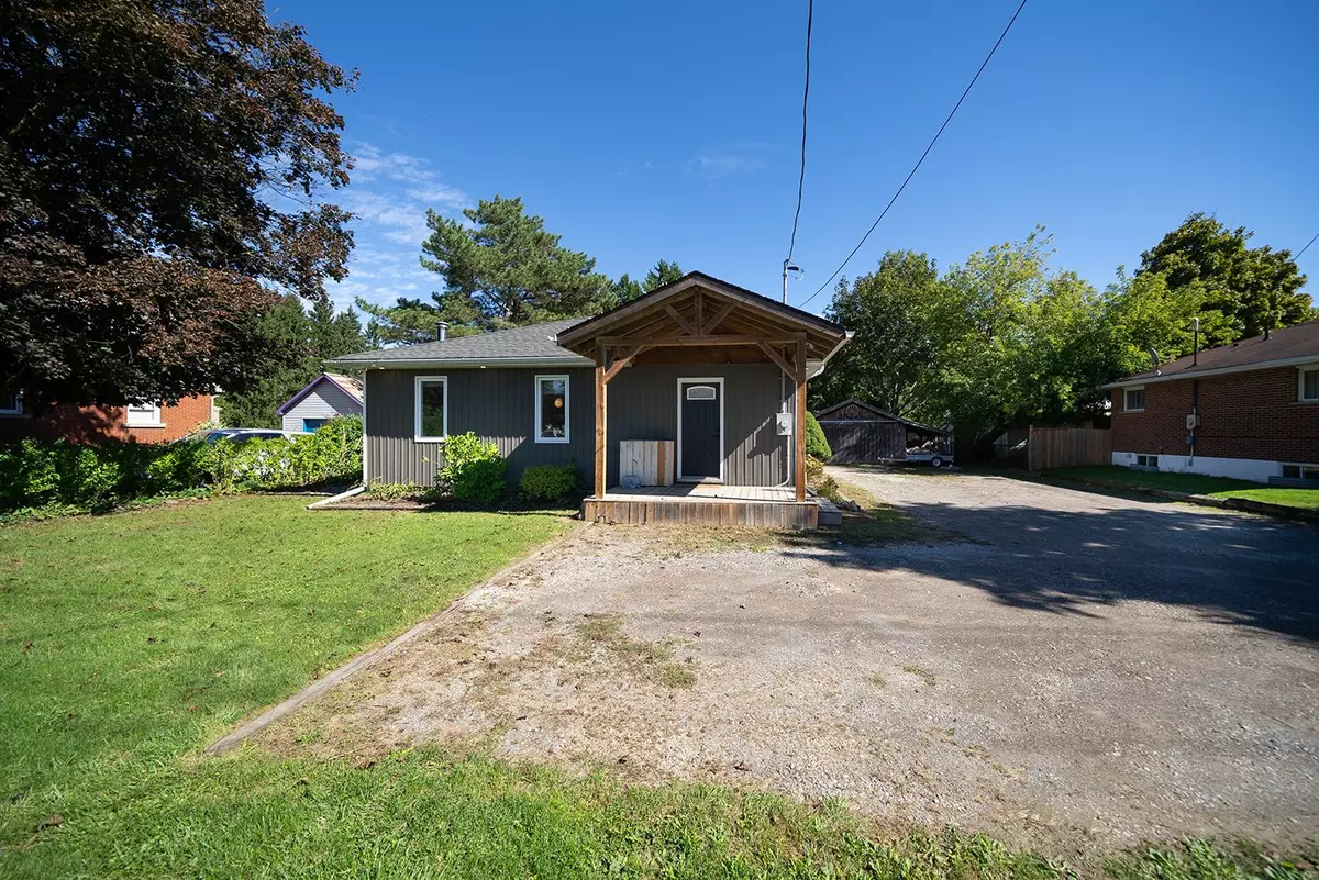 Brant, ON N3L 3E1,122 Brant RD