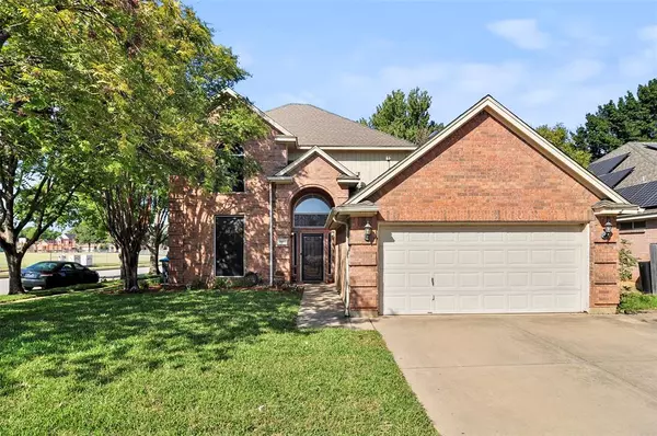 9001 Tyne Trail, Fort Worth, TX 76118