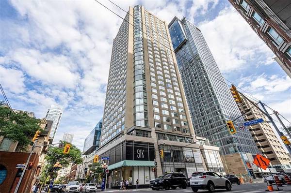 155 Yorkville AVE #807, Toronto C02, ON M5R 1C4