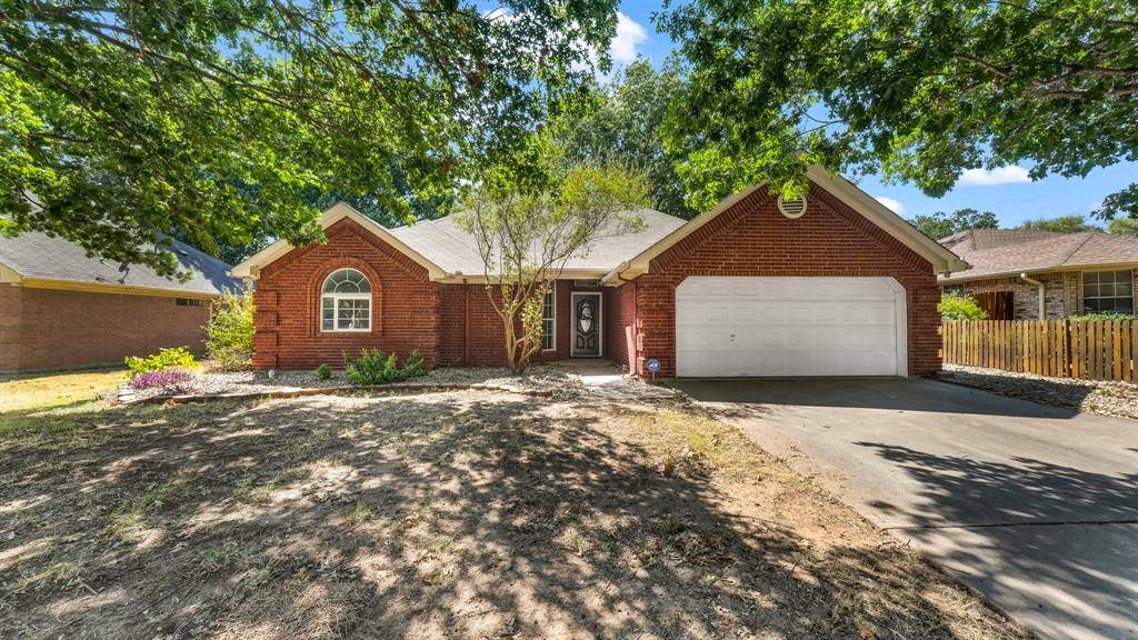 808 Terry Trail, Weatherford, TX 76086