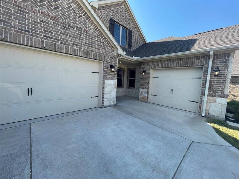 1604 Slow Elk Court, Weatherford, TX 76087