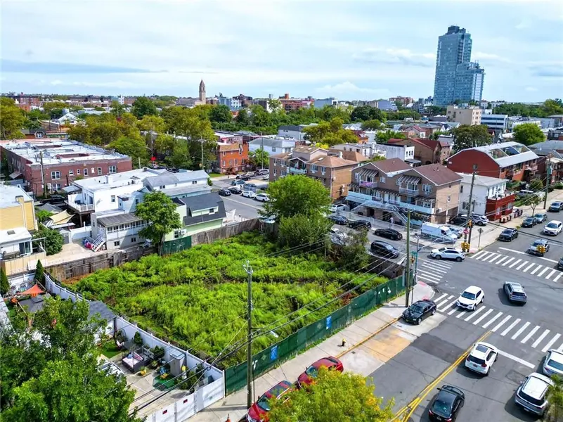 2481 East 13th ST, Brooklyn, NY 11235