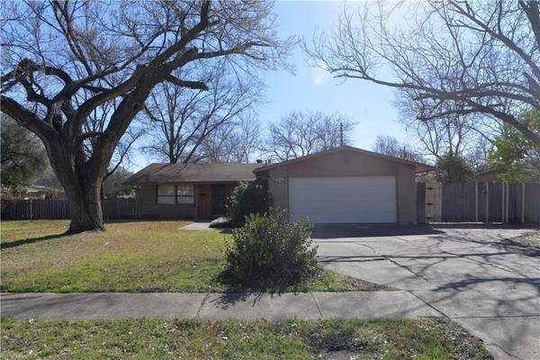 834 Brentwood Lane, Richardson, TX 75080