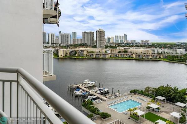 Aventura, FL 33160,18061 Biscayne Blvd  #1601