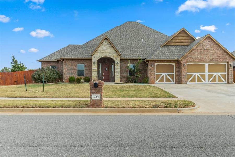 3908 Hunter Glen Drive, Oklahoma City, OK 73179