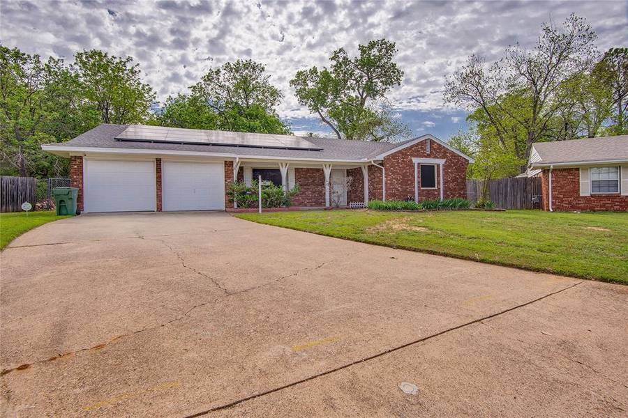 907 Pontiac Court, Arlington, TX 76013