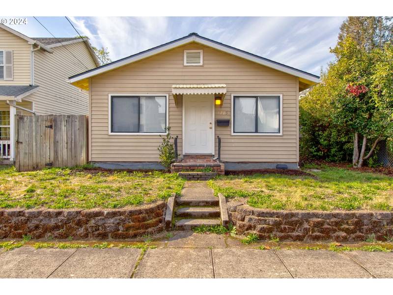 3715 SE 67TH AVE, Portland, OR 97206