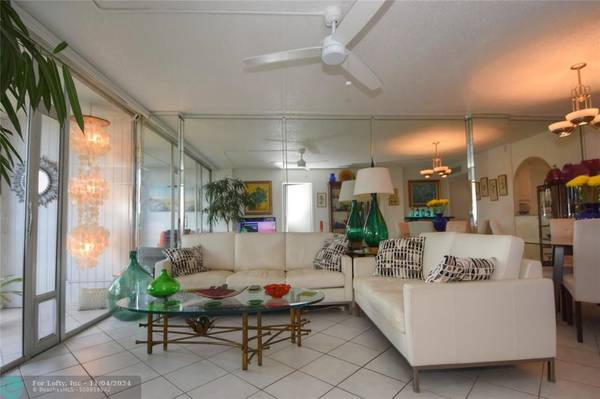 117 Royal Park Dr  #4A, Oakland Park, FL 33309