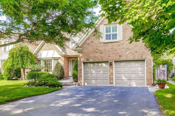 Oakville, ON L6M 2H1,1301 Mapleridge CRES