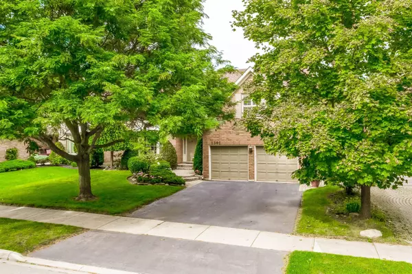 Halton, ON L6M 2H1,1301 Mapleridge CRES