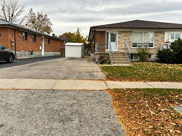 67 DELLBROOK CRES, Toronto W05, ON M9L 1E3