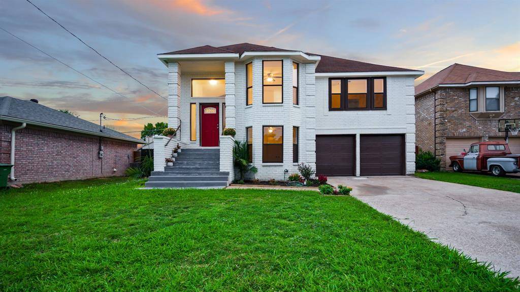 1012 Galaxy Drive, Arlington, TX 76001