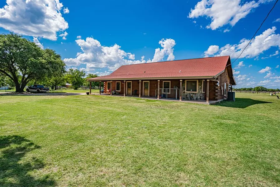 3105 Overton Court, Granbury, TX 76048