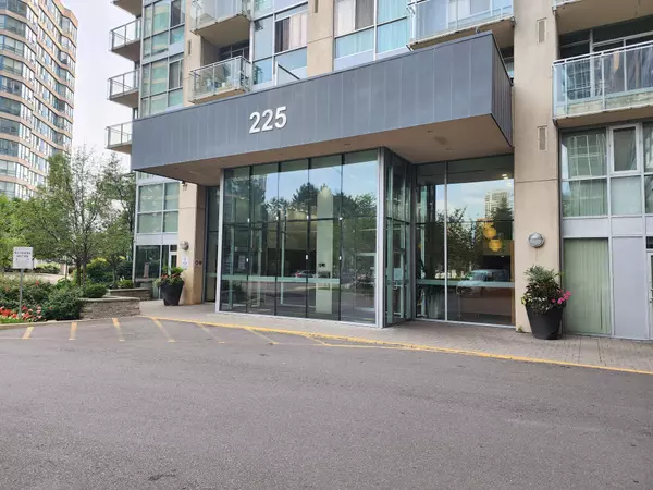 Mississauga, ON L5B 4P2,225 Webb DR #1206