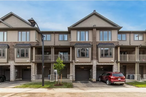 19 Picardy DR #30, Hamilton, ON L8J 0M7