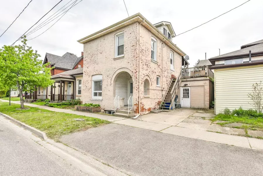 165 Nelson ST, Brantford, ON N3S 4B7