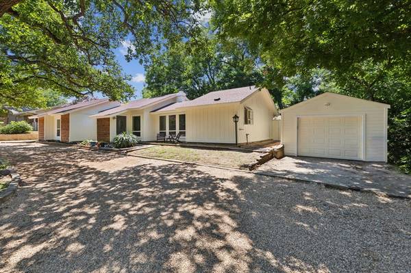 Highland Village, TX 75077,319 Mockingbird Lane