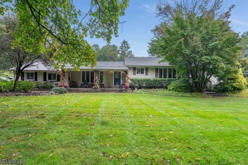 215 County Road 579, Bethlehem Twp., NJ 08804