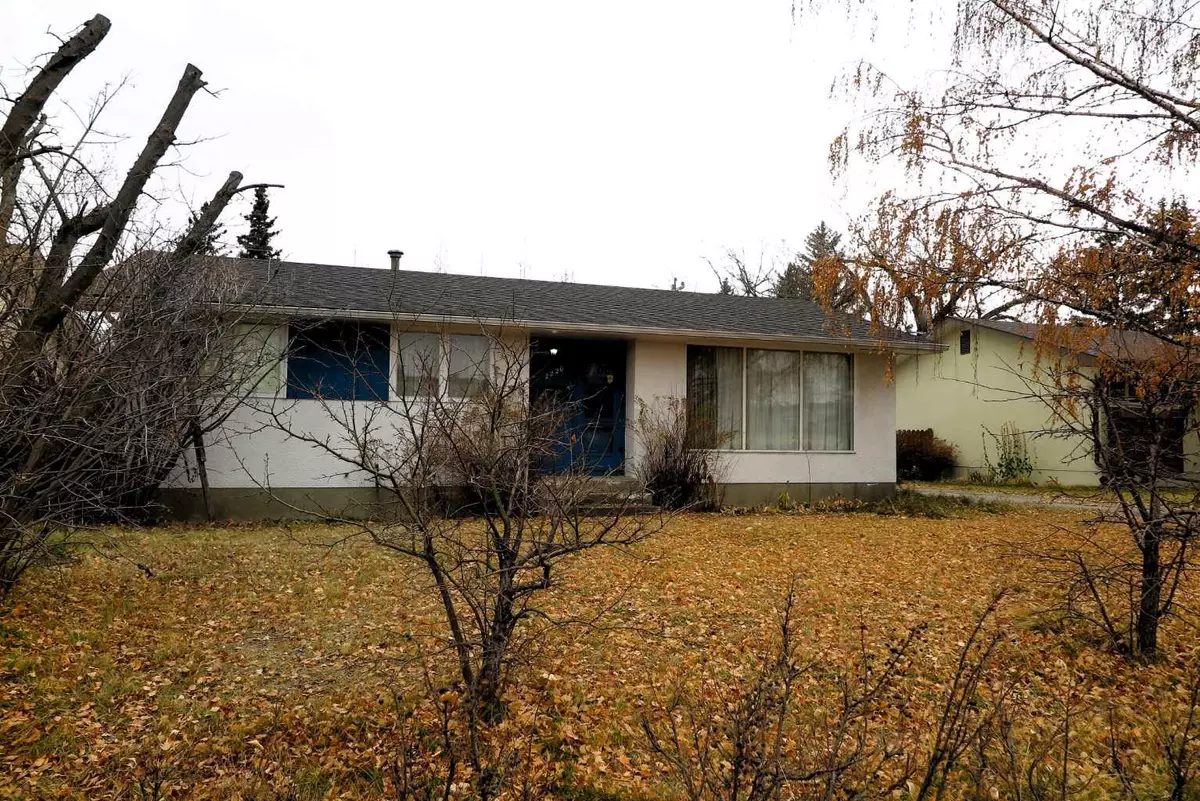 Calgary, AB T3E 5N6,2220 Longridge DR Southwest