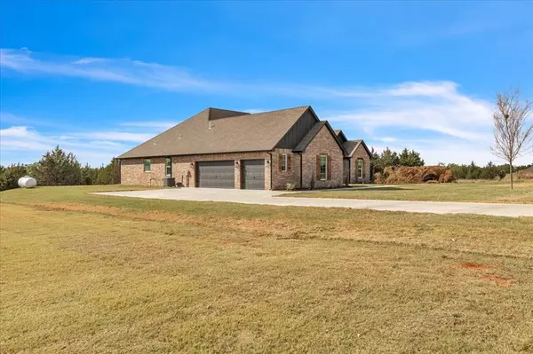 Guthrie, OK 73044,9561 REGADO Court