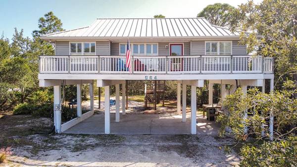 564 W Bay Shore Dr, St. George Island, FL 32328