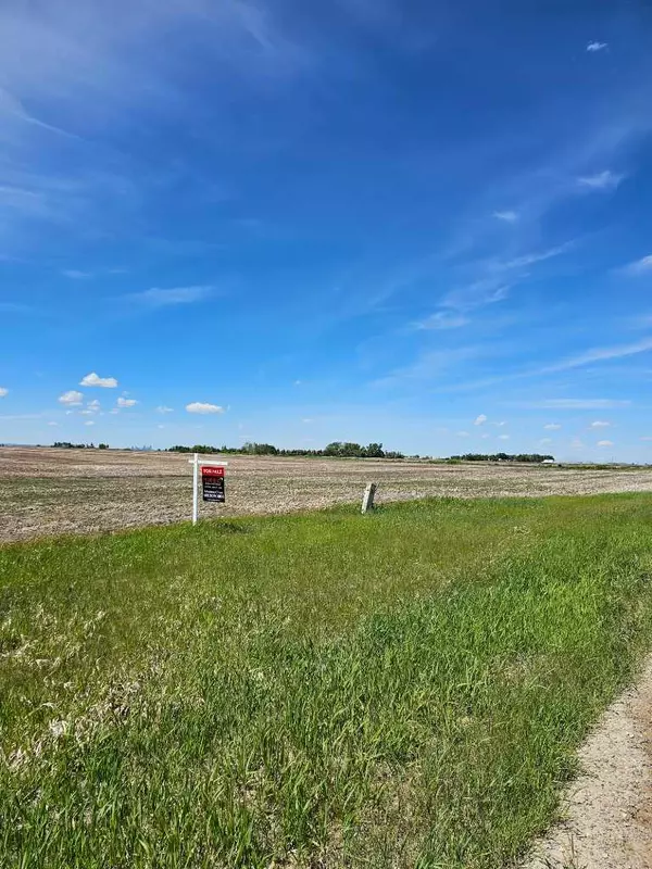 Rural Rocky View County, AB T1X 1Y3,Rural listing W4; RANGE 28; TOWNSHIP 22; SECTION34; Q NE;; NE