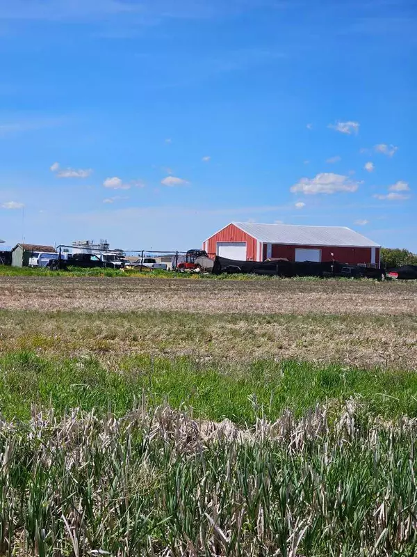 Rural Rocky View County, AB T1X 1Y3,Rural listing W4; RANGE 28; TOWNSHIP 22; SECTION34; Q NE;; NE