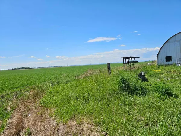 Rural Rocky View County, AB T1X 0H7,M4; R28; T22; S13; NE