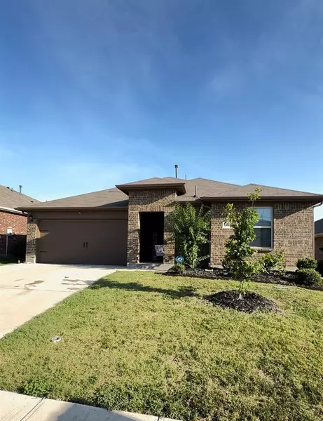 2303 Ravensway Road, Crandall, TX 75114