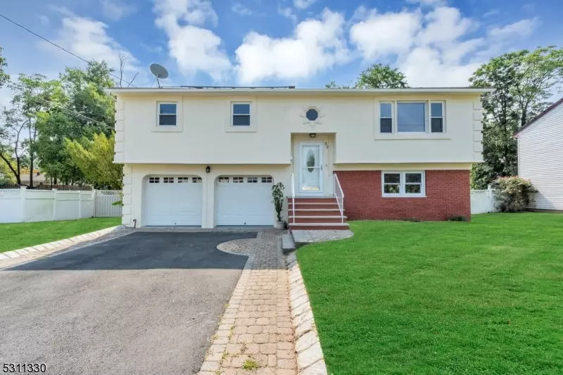 312 Oak Pl, Piscataway Twp., NJ 08854