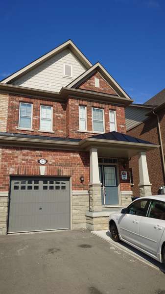 122 Finegan CIR, Brampton, ON L7A 0B7