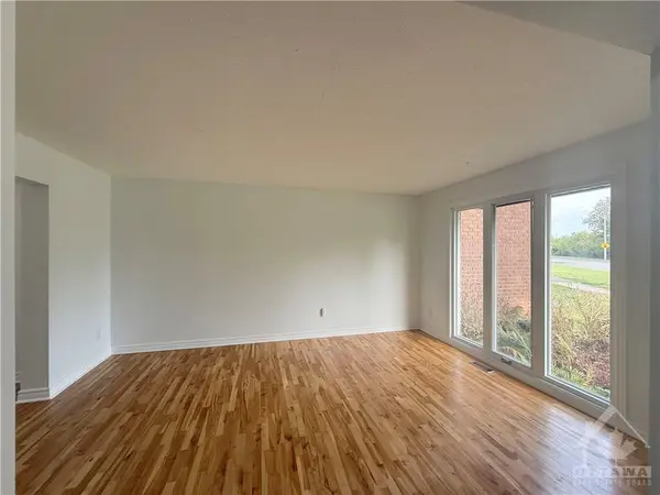 Ottawa, ON K1J 8J2,1900 MARQUIS AVE #13